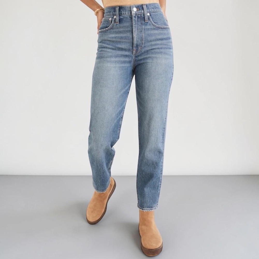 Madewell Straight Leg Jeans in Light Blue Wash